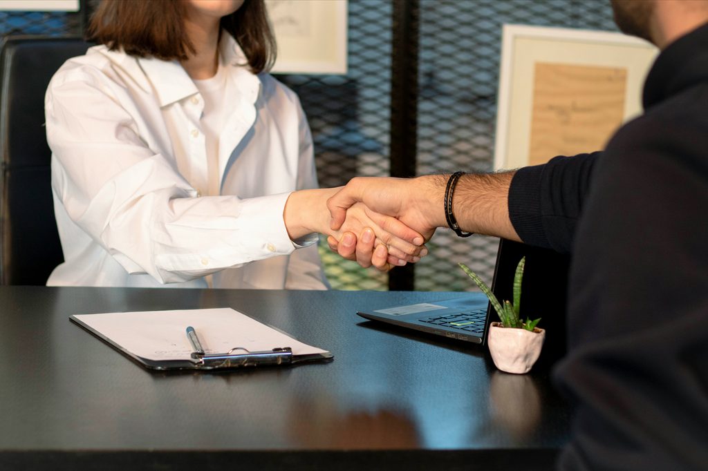 shake hands